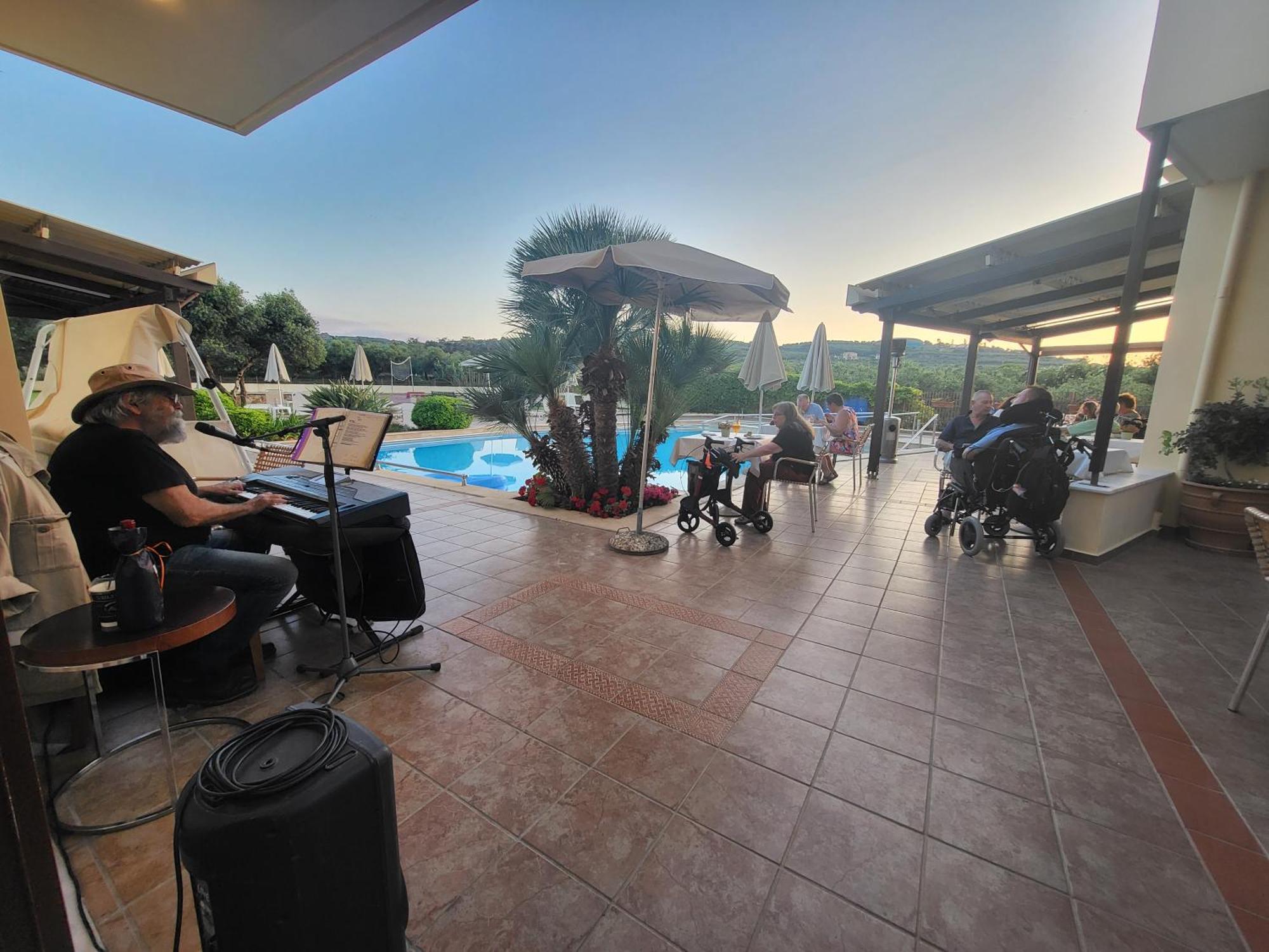 Eria Resort For People With Special Abilities Maleme Exteriér fotografie