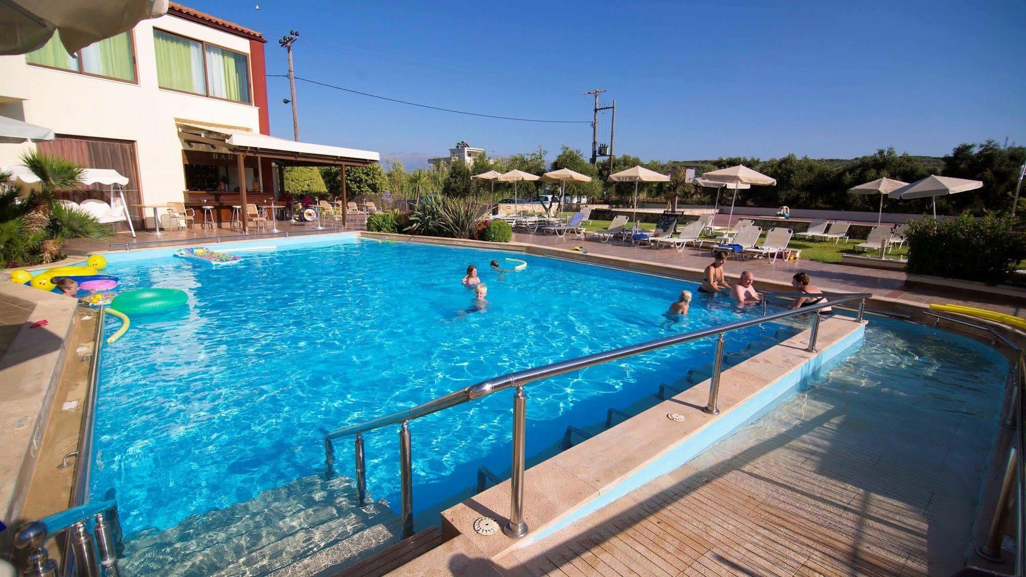 Eria Resort For People With Special Abilities Maleme Exteriér fotografie